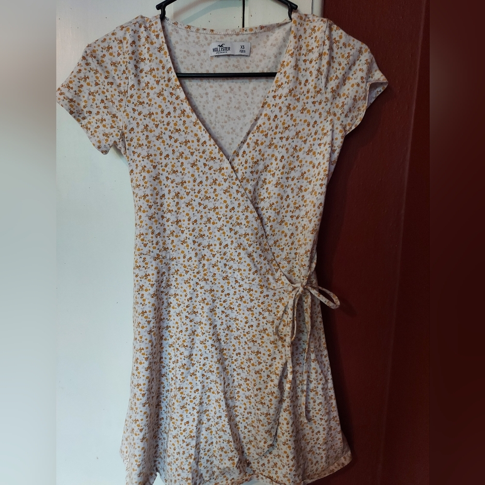 Hollister White floral dress